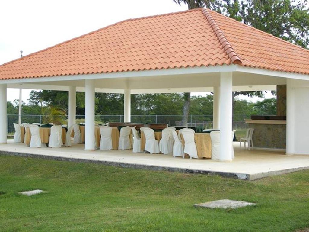 Hotel Las Caobas ซานฟรานซิสโก เด มากอริส ภายนอก รูปภาพ