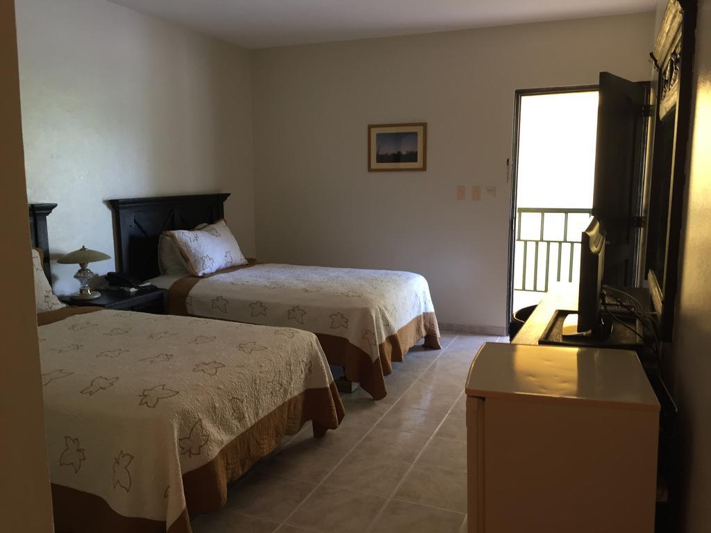 Hotel Las Caobas ซานฟรานซิสโก เด มากอริส ภายนอก รูปภาพ